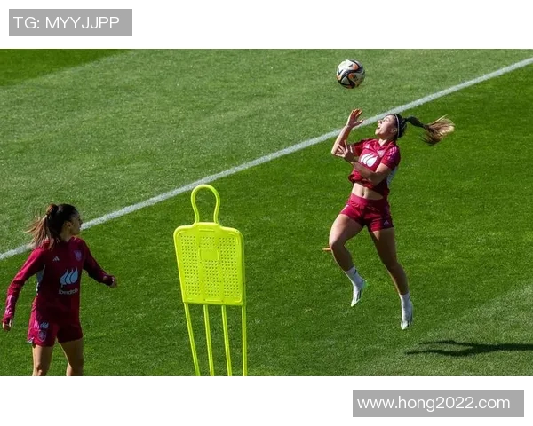 西班牙女足前锋帕拉略洛左膝或脱臼接受检查待定